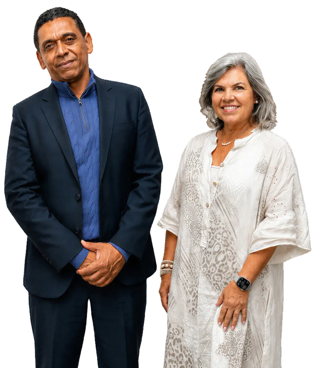 Vilma Enríquez e Iván Barrios, guías de la Escuela de Finanzas